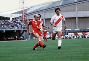 Peru 1 Poland 5 World Cup 1982 Group 1 Grzegorz Lato shoots