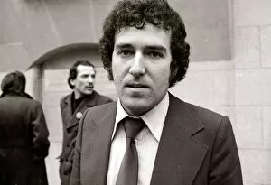 Images Dated 29th March 1976: Peter Hain - 1976, outside the Old Bailey