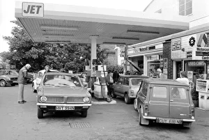 Petrol Wars A Jet Petrol station forecourt Transport Fuel Petrol
