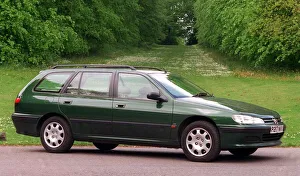 Peugeot 406 Estate photographed at Pollok Park Glasgow green car