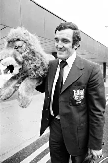 Mascot Prints: Phil Bennett British Lion captain seen here at Heathrow Airport as the team prepare to