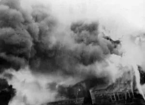 The Philips radio valve works in Eindhoven almost completely obscured by smoke after a