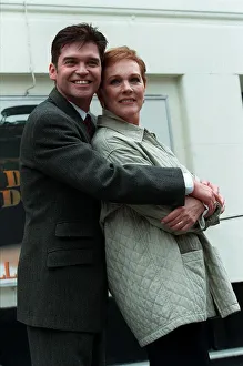 Phillip Schofield Actor / TV Presenter June 98 With actress Julie Andrews who will be