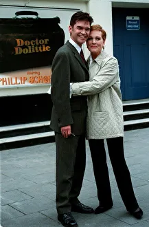 Phillip Schofield Actor / TV Presenter June 98 With actress Julie Andrews who will be