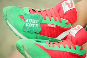 00989 Prints: Photo-call to promote the first elections to the new institution