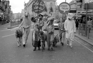Piccadilly Farmyard. The Last Straw'at the almost free theatre