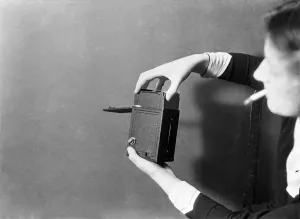 Light Prints: PICTURE 3 of the 14 SEQUENCE. The Box Camera - a series of pictures demonstrating how