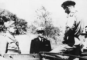 01456 Prints: Picture from Algiers shows Gen. Montgomery with Gen. d Havet