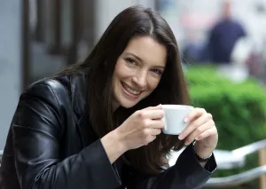 PICTURE ROGER ALLEN RACHEL de THAME THE NEW GIRL ON GARDENS WORLD BBC PROGRAME