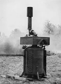 01452 Prints: Picture showing how Britain prepared for an attempted invasion by German forces during
