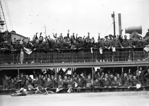 Goodbye Prints: Picture shows the BEF (The British Expeditionary Force) leaving for France