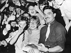 Picture shows Cambridgeshire teacher Richard Wallin with his pupils