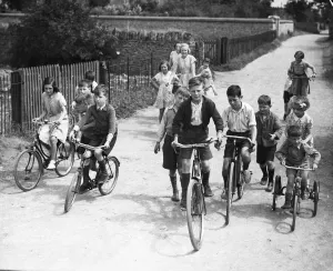 01443 Prints: Picture shows children evacuated to safety - location unknown - enjoying the outdoors