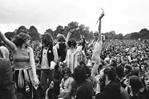 Picture shows the huge audience at London Hyde Park for a concert by Don Mclean - America