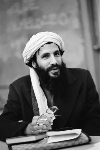 01049 Prints: Picture shows Yusuf Islam speaking at Reading University on the 11th November 1985