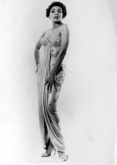 Picture of Welsh singing star Shirley Bassey - 17th November 1959