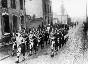 Kilts Prints: Pipers believe to be from the Cameron Highlander Regiment marching to the frontline