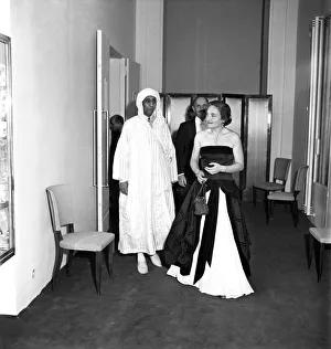 Arabic Prints: Politician Berber Pasha (Thamilel Galoui) meets French actress at the theatre in