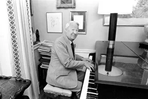 Politics: Former Prime Minister: Edward Heath pictured at his London home this afternoon