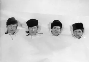 Heads Prints: The pop group The Searchers seen here in the Daily Mirror photographic studio posing for