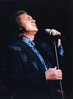 Pop singer Engelbert Humperdinck in concert in Cardiff - 8th February 1998