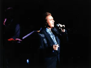 00387 Prints: Pop singer Engelbert Humperdinck in concert in Cardiff - 8th February 1998