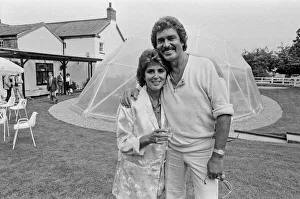 01366 Prints: Pop singer Englebert Humperdinck is the first person in Britain to install a unique