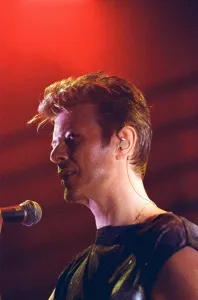 00573 Prints: Pop star David Bowie performing on stage during a concert at The Scottish Exhibition