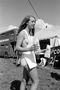 Popcorn Salesgirl Heather Binks at The Tenth National Jazz and Blues Festival