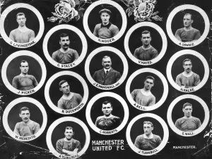 00396 Prints: Portrait pictures of the victorious 1909 FA Cup Final Manchester United team