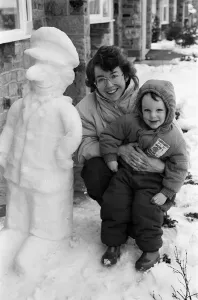 00573 Prints: It Postman Pat... Mrs Christine Dixon and two year-old Tristan with their special