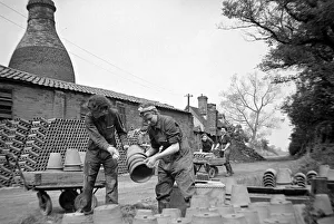 00169 Prints: Pottery making at Wattisfield Suffolk during the Second World war May 1944 Henry