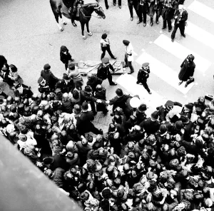 00396 Prints: Premier of A Hard Days Night, crowds gather to catch sight of