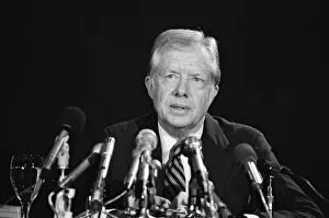 00910 Prints: Former President Jimmy Carter press conference at The Churchill Hotel. 25th October 1982