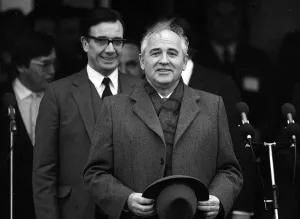 Russia Prints: President Mikhail Gorbachev arrives at RAF base Brize Norton for State Visit to UK