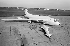 Russia Prints: Press showing of the Handley Page Victor bomber with its Blue Steel stand - off bomb