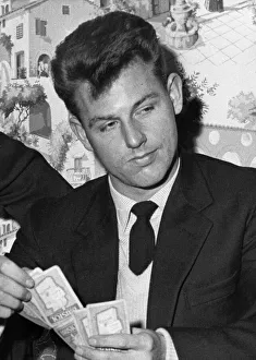 Games Prints: Preston North End footballer Gordon Milne playing cards in a Blackpool hotel