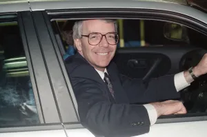 01391 Prints: Prime Minister John Major visiting a Nissan car factory. 29th March 1992