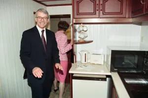 01390 Prints: Prime Minister John Major and his wife Norma at the Ideal Home Exhibition, Earls Court