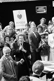01305 Prints: Prime Minister Margaret Thatcher campaigning in Ealing with Harry Greenway. 30th May 1987