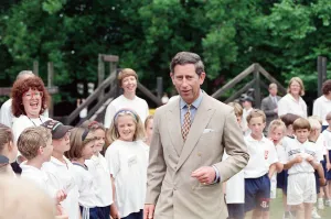 01507 Prints: Prince Charles pictured during a visit to Fendalton Primary School, Christchurch