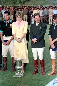 00932 Prints: Prince Charles and Princess Diana visit India in February 1992