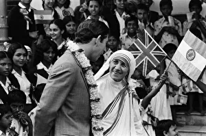 01380 Prints: Prince Charles visits Mother Teresa at her institution in Calcutta, India. December 1980