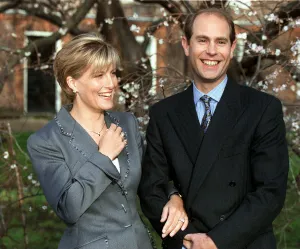 Earl Of Wessex Prints: Prince Edward and Sophie Rhys Jones in Jan 1999 announce their engagement at St James