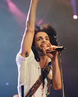 Prince performing on stage at Wembley 22nd June 1990 Nude World Tour *** Local