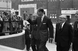 01107 Prints: Prince Philip, Duke of Edinburgh, visiting the Birmingham Post and Mail offices