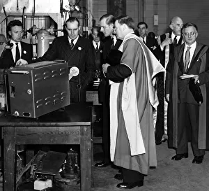 01323 Prints: Prince Philip, Duke of Edinburgh visits Manchester College of Science and Technology