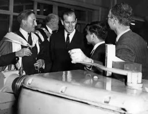 01323 Prints: Prince Philip, Duke of Edinburgh visits Manchester College of Science and Technology