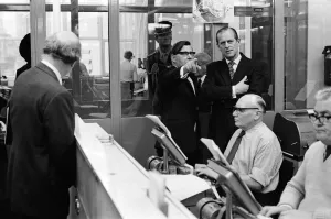 01519 Prints: Prince Philip, Duke of Edinburgh visits the offices of the Daily Mirror, Holborn office