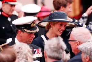 01416 Prints: THE PRINCE OF WALES AND THE PRINCESS OF WALES ON WALKABOUT IN LIVERPOOL ON THE 50TH
